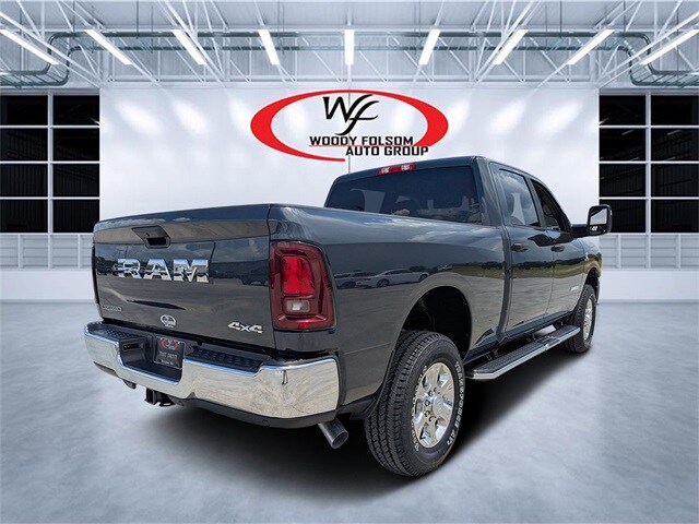 2025 Ram 2500 Big Horn photo 2