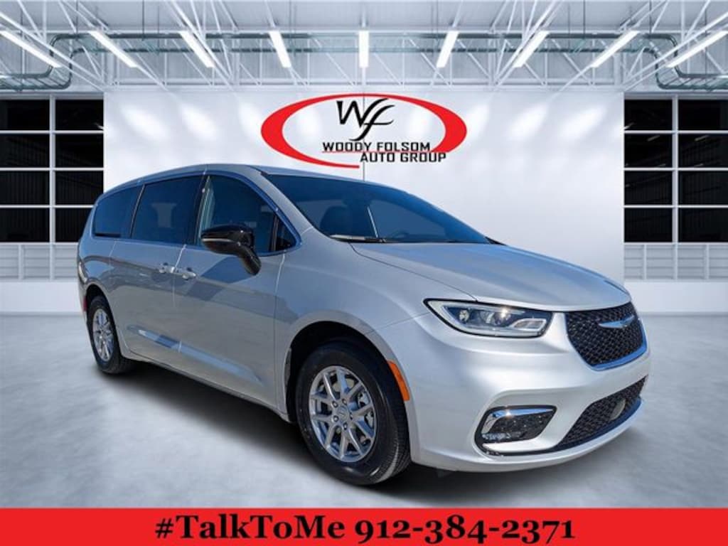 New 2026 Chrysler Pacifica SELECT Passenger Van