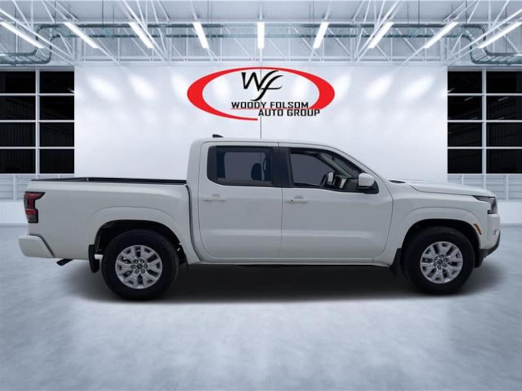 Used 2024 Nissan Frontier SV Truck Crew Cab