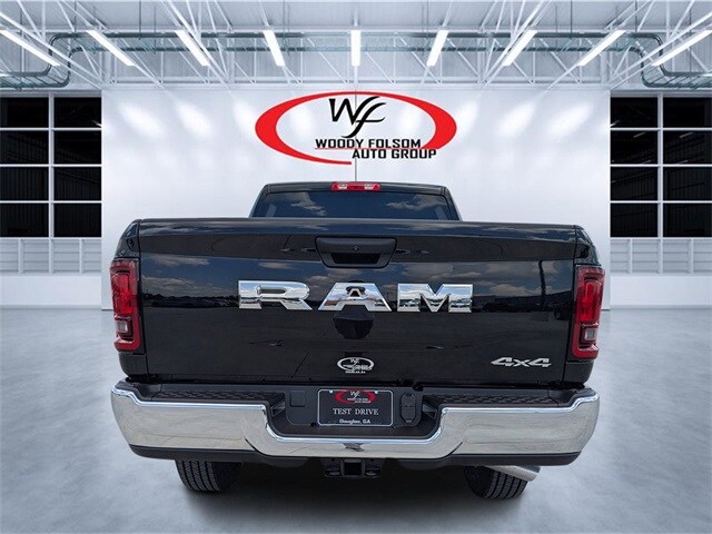 2025 Ram 2500 Tradesman photo 4