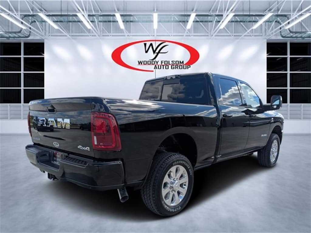 New 2026 Ram 2500 LARAMIE CREW CAB 4X4 6'4 BOX Pickup
