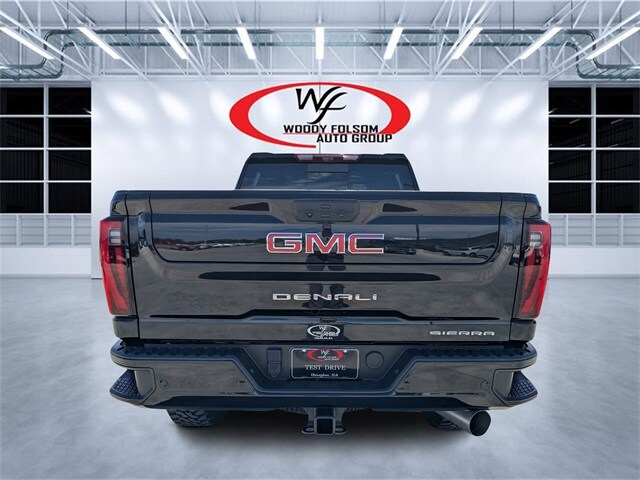 2024 Gmc Sierra 2500 HD Denali photo 3