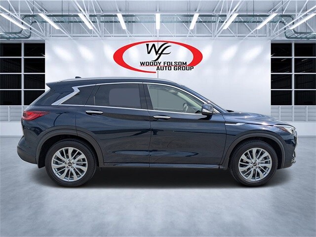 2024 Infiniti QX50 Luxe photo 2