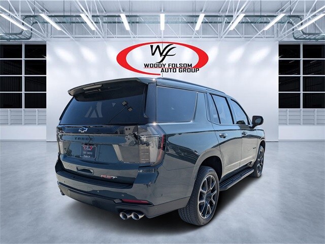 2025 Chevrolet Tahoe RST photo 3