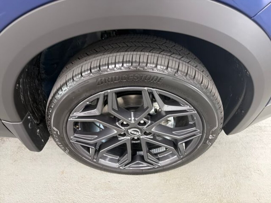 Used 2026 Nissan Kicks SR SUV