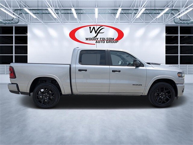 2025 Ram 1500 Laramie photo 2