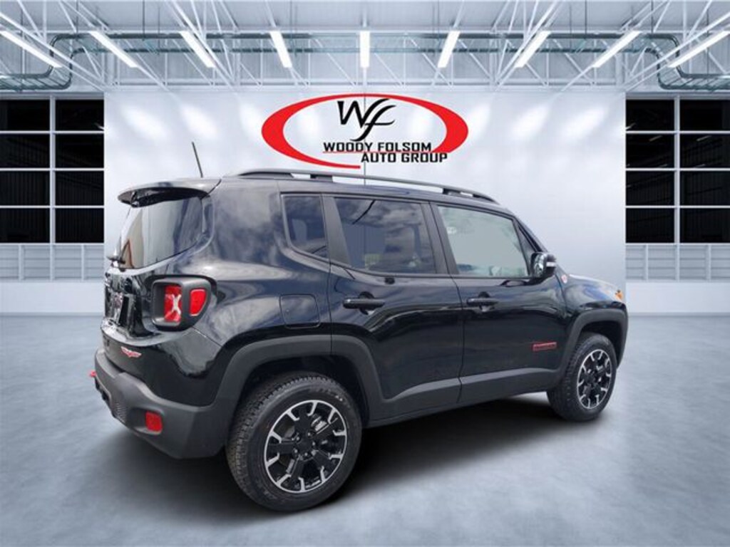 Used 2023 Jeep Renegade Trailhawk SUV