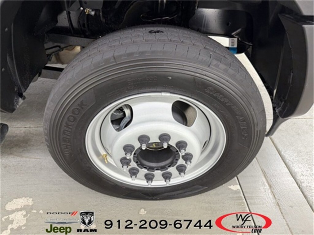 New 2026 Ram 5500 Chassis Cab TRADESMAN CREW 4X4 60' CA Pickup