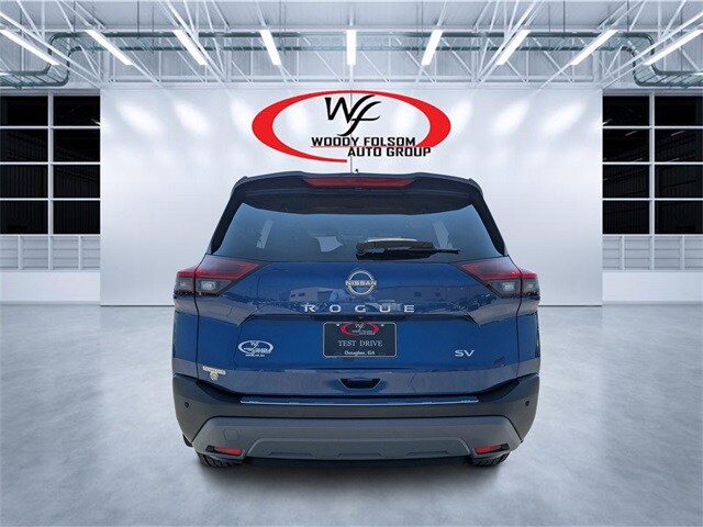 2023 Nissan Rogue SV photo 4