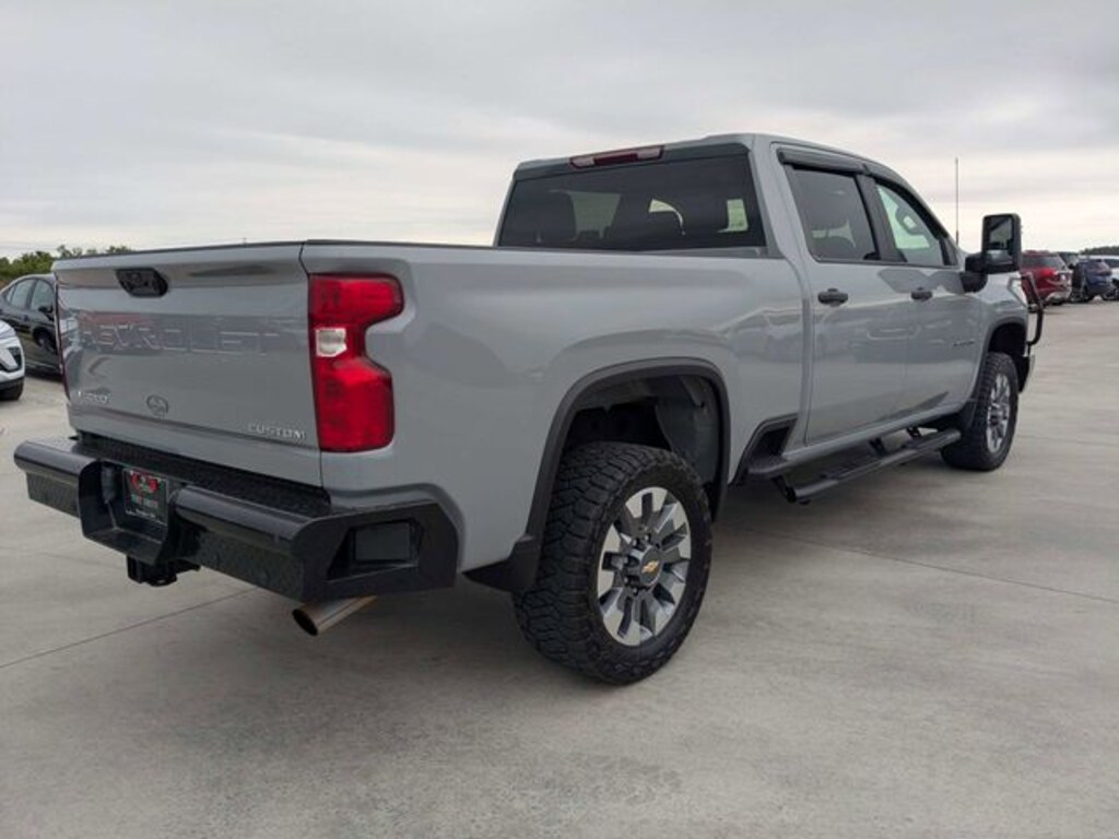 Used 2024 Chevrolet Silverado 2500 HD Custom Truck Crew Cab