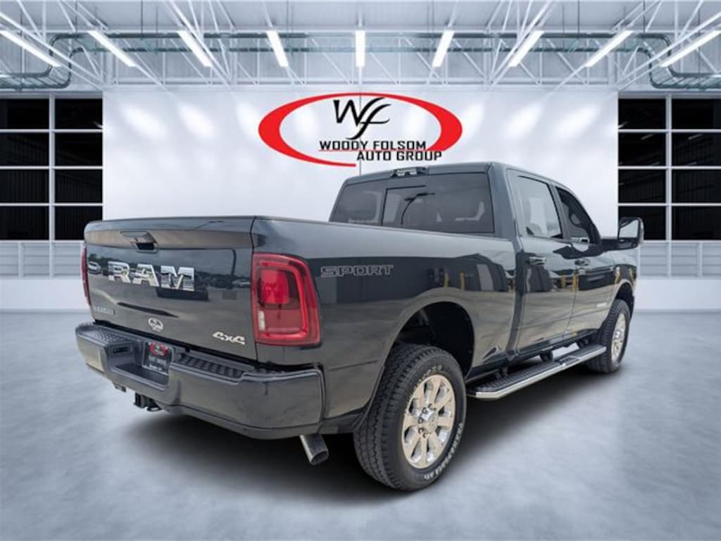 New 2026 Ram 2500 LARAMIE CREW CAB 4X4 6'4 BOX Pickup