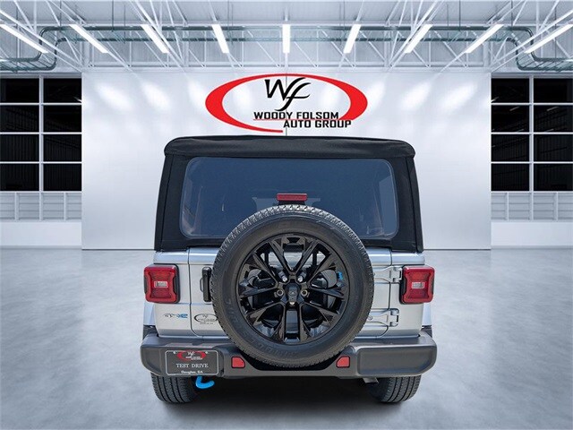 2023 Jeep Wrangler 4xe Sahara photo 4