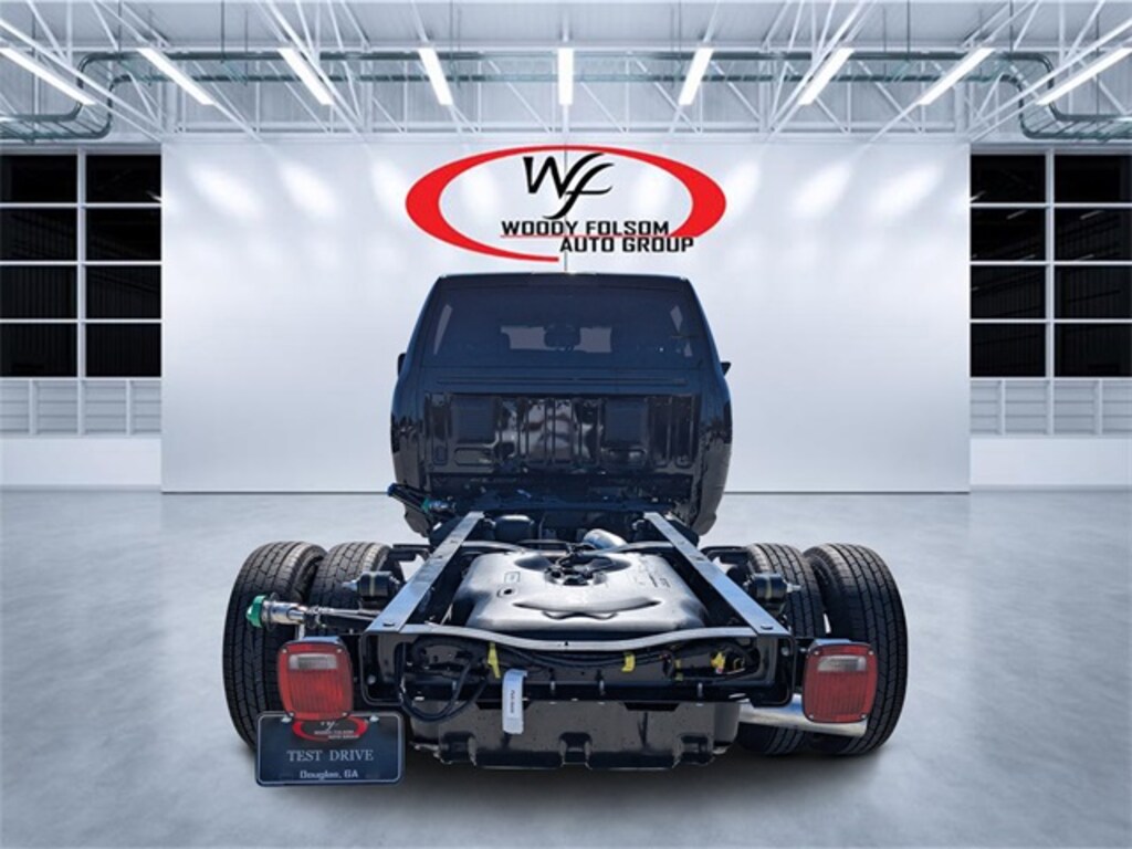 New 2026 Ram 3500 Chassis Cab 3500 TRADESMAN CREW CAB CHASSIS 4X4 60' CA Pickup