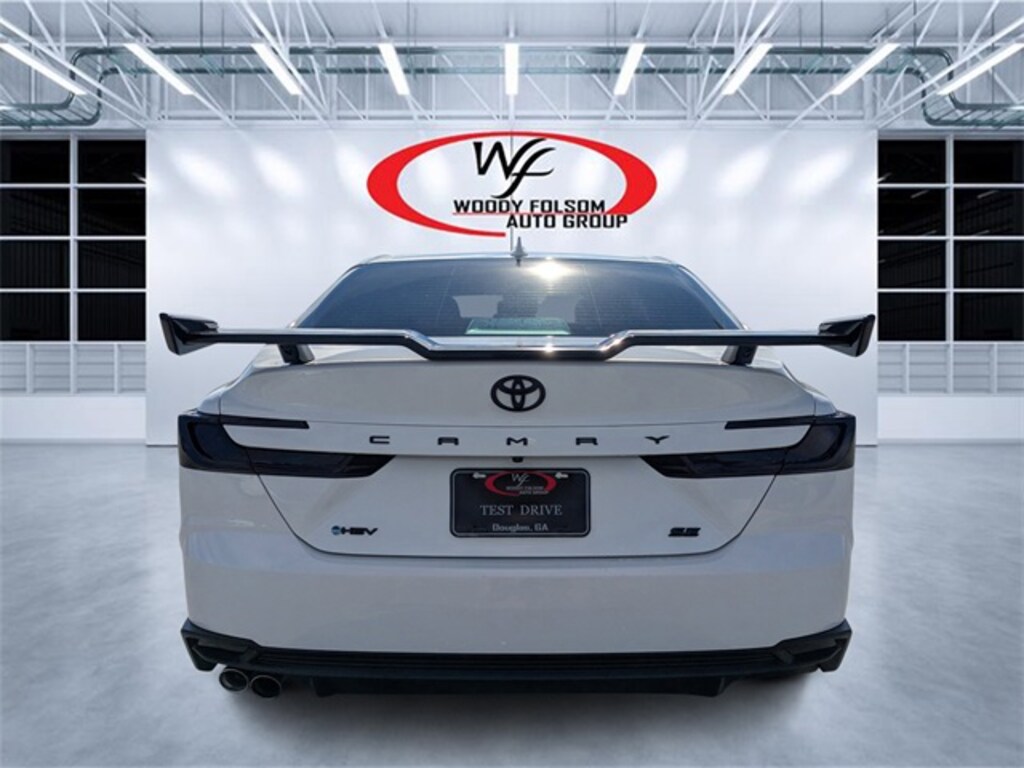 Used 2025 Toyota Camry SE Sedan