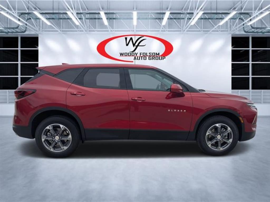 Used 2025 Chevrolet Blazer LT w/2LT SUV