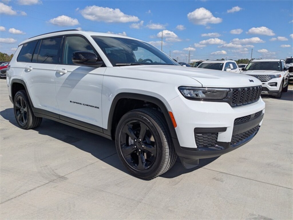 New 2025 Jeep Grand Cherokee L ALTITUDE X 4X4 Sport Utility