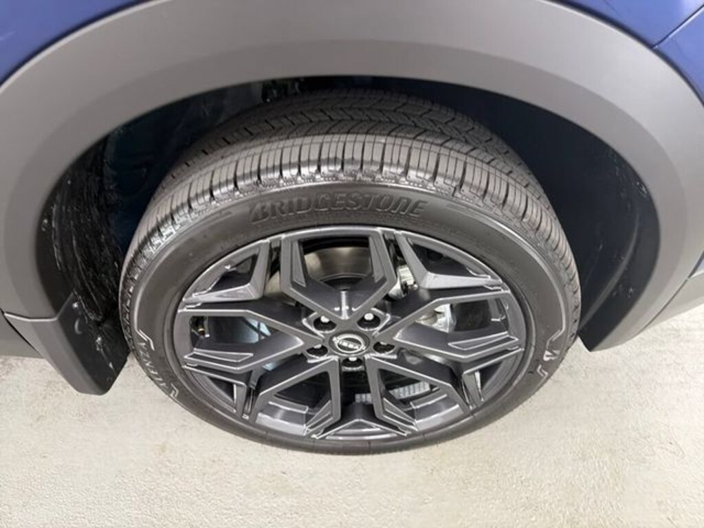Used 2026 Nissan Kicks SR SUV