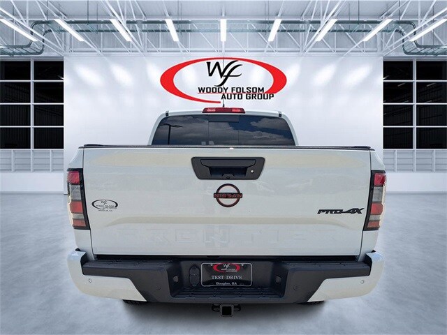 2024 Nissan Frontier Crew Cab PRO-4X photo 3