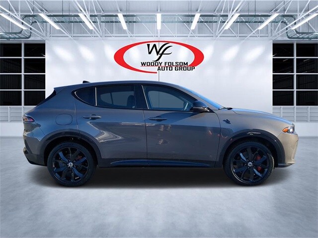 2024 Dodge Hornet R/T Plus photo 2