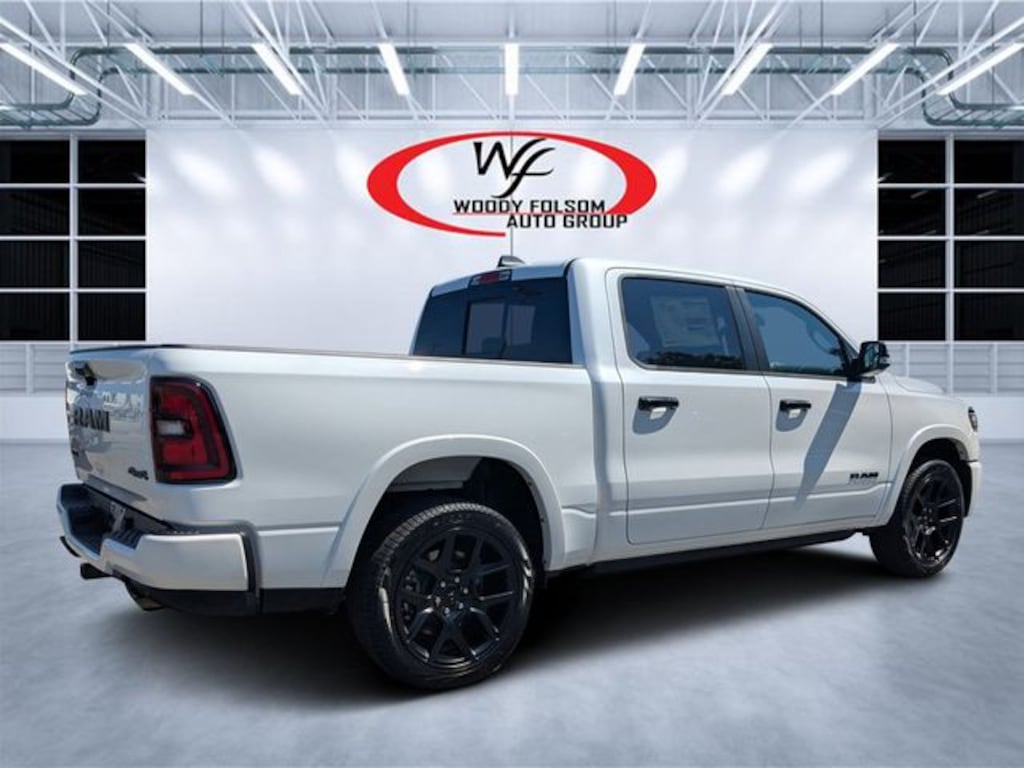 New 2026 Ram 1500 LARAMIE CREW CAB 4X4 5'7 BOX Pickup