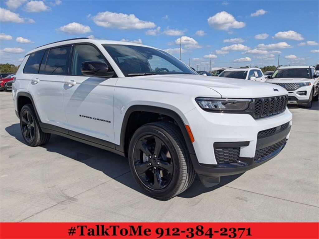 New 2025 Jeep Grand Cherokee L ALTITUDE X 4X4 Sport Utility