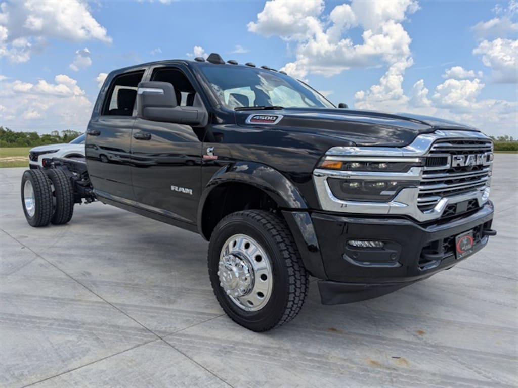 New 2025 Ram 4500 Chassis Cab 4500 BIG HORN CHASSIS CREW CAB 4X4 60' CA Pickup
