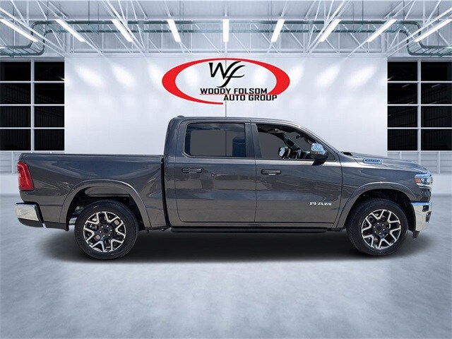 2026 Ram 1500 Laramie photo 2