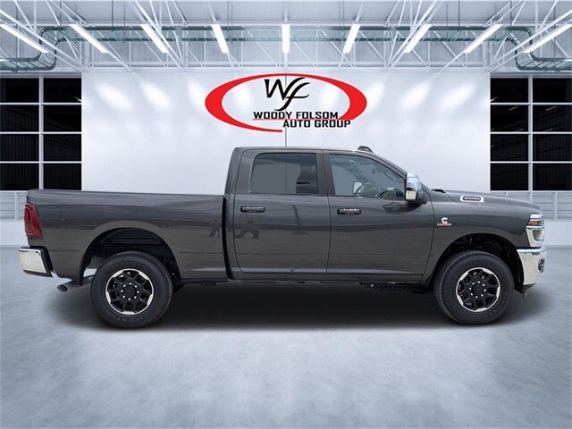 2025 Ram 2500 Laramie photo 2