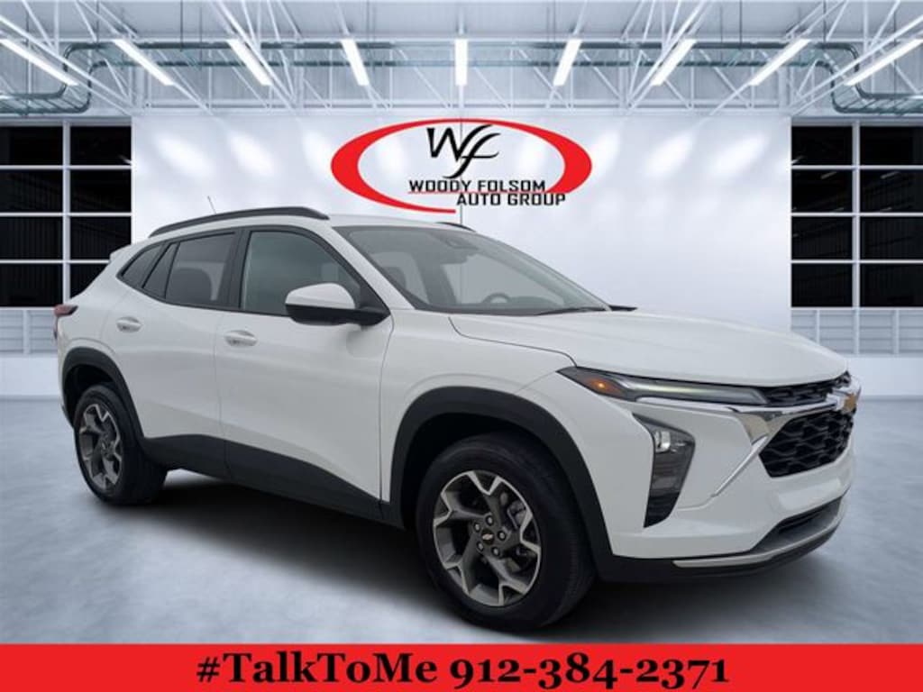 Used 2025 Chevrolet Trax LT SUV