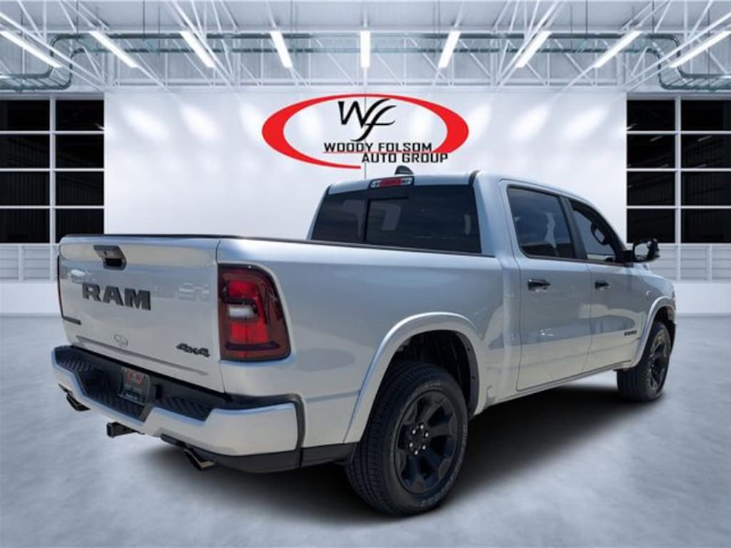 New 2026 Ram 1500 BIG HORN CREW CAB 4X4 5'7 BOX Pickup