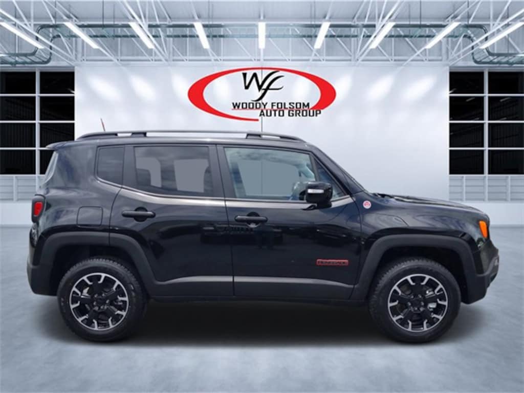 Used 2023 Jeep Renegade Trailhawk SUV