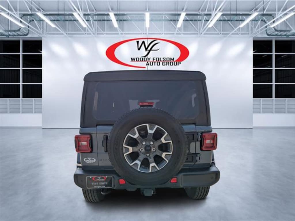 New 2026 Jeep Wrangler 4-DOOR SAHARA Sport Utility