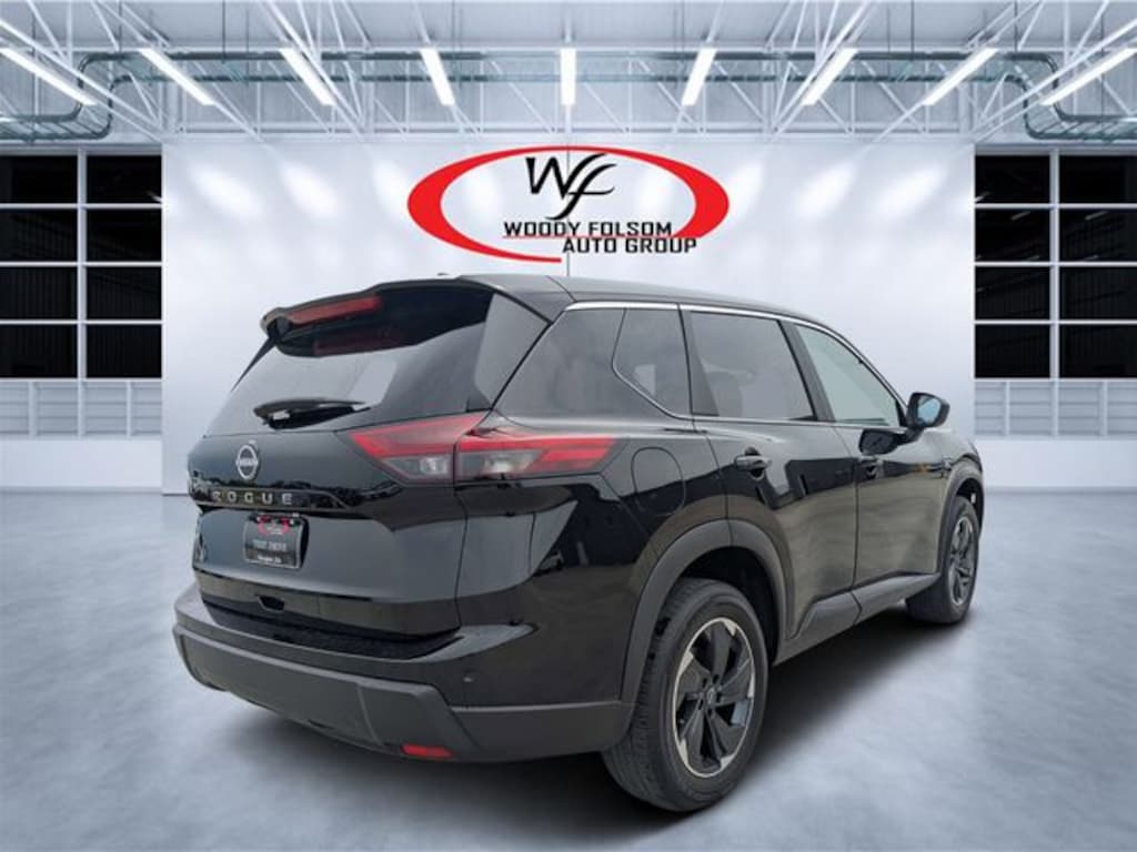 Used 2025 Nissan Rogue SV SUV