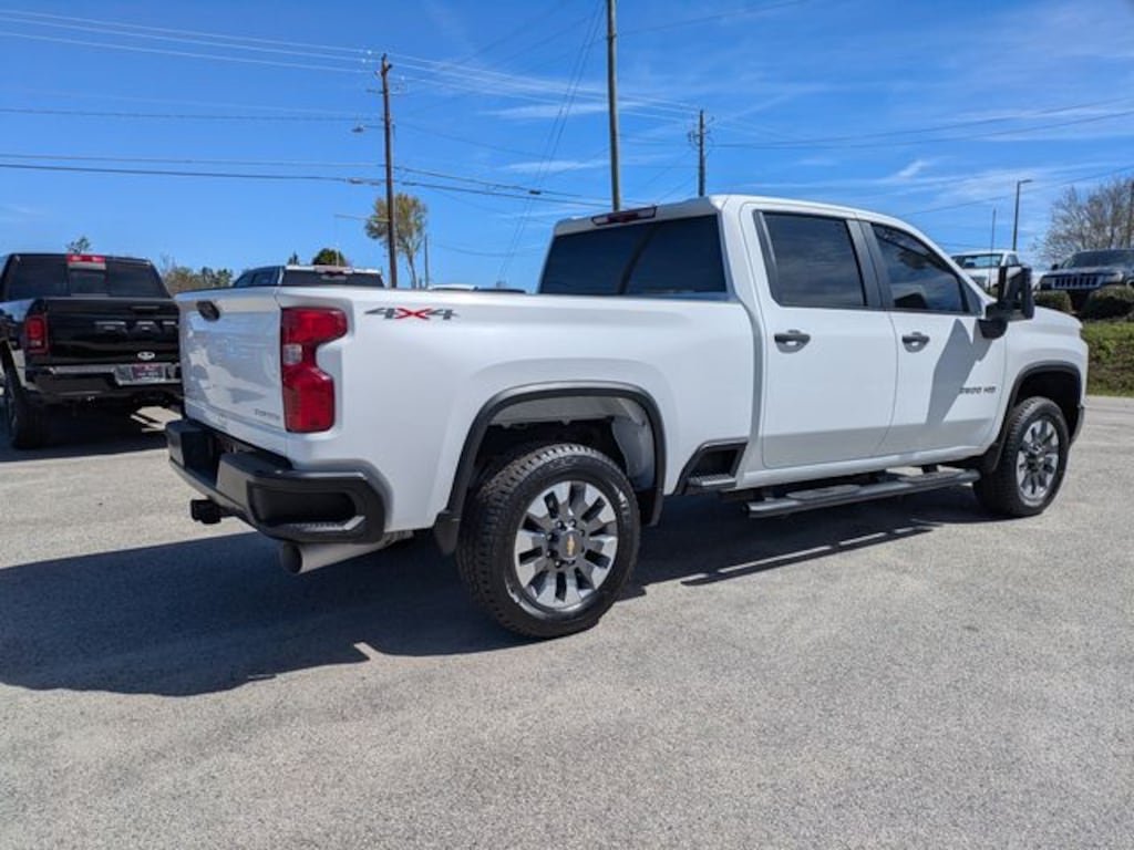 Used 2023 Chevrolet Silverado 2500 HD Custom Truck Crew Cab