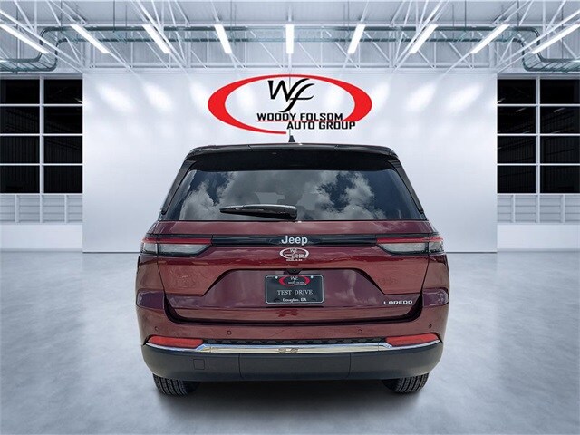 2025 Jeep Grand Cherokee Laredo photo 4