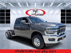 2025 Ram 3500 Chassis Cab TRADESMAN CREW   4X4 60' CA Pickup