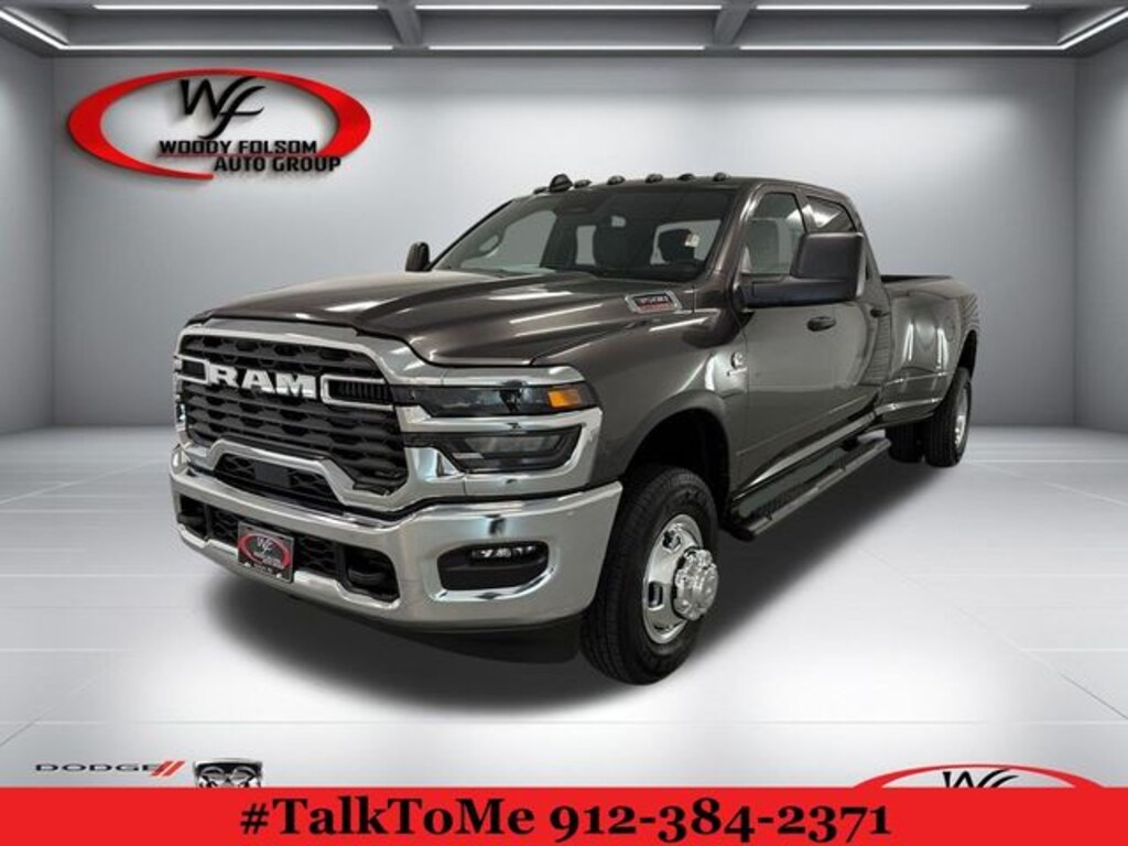 New 2026 Ram 3500 TRADESMAN CREW CAB 4X4 8' BOX Pickup