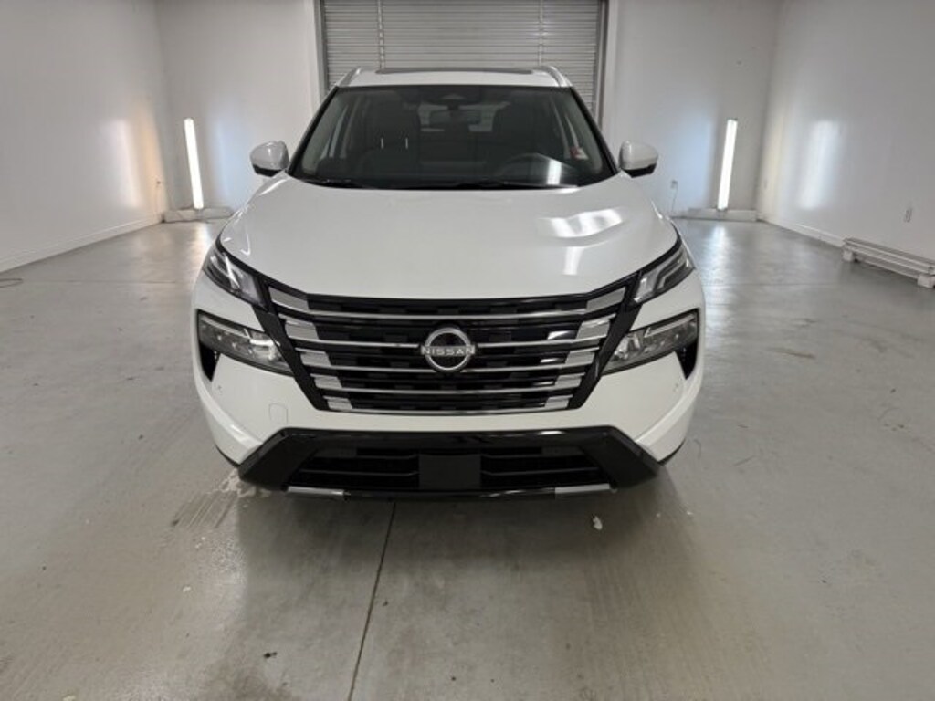 Used 2025 Nissan Rogue Platinum SUV