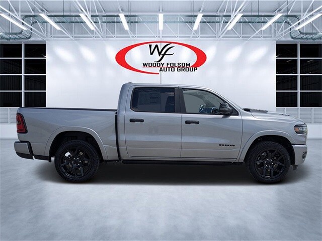 2025 Ram 1500 Laramie photo 2