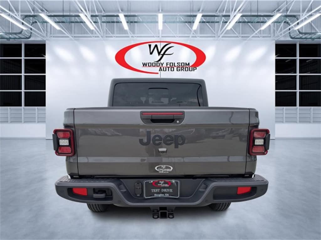 New 2025 Jeep Gladiator SPORT S 4X4 Pickup