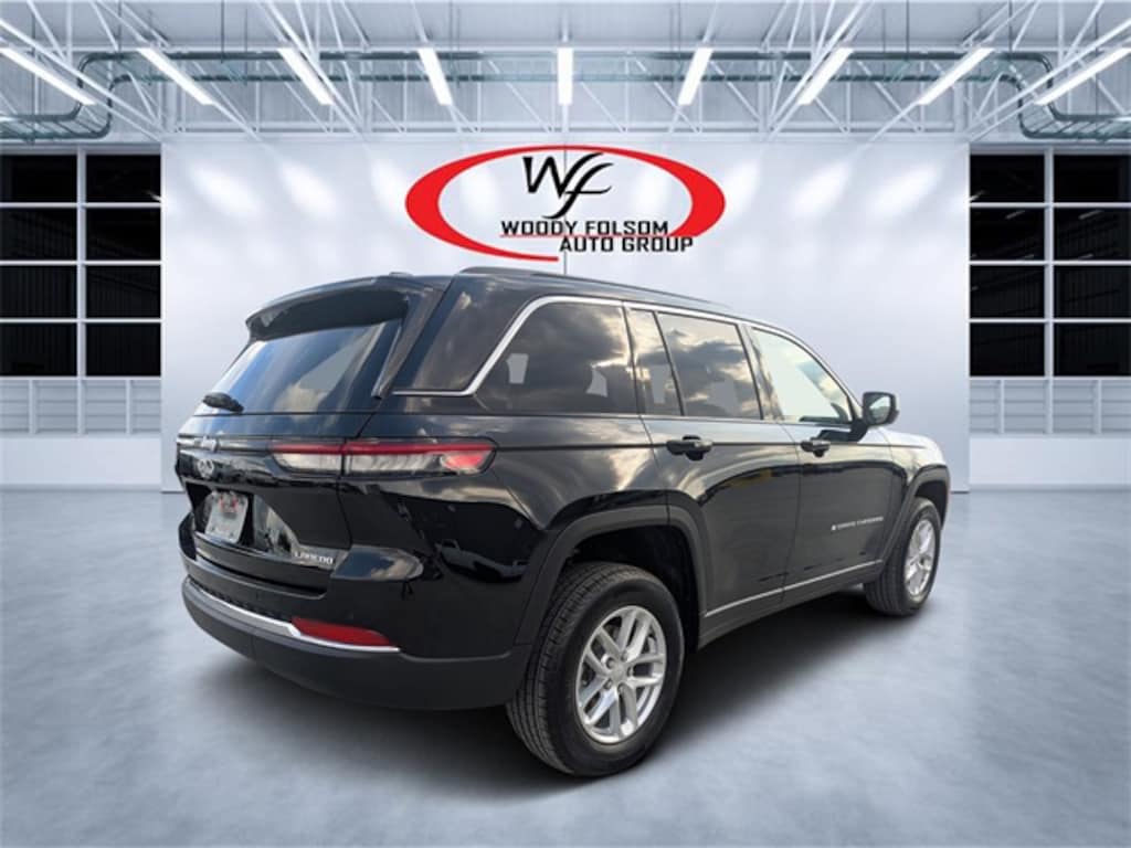 New 2025 Jeep Grand Cherokee LAREDO X 4X2 Sport Utility