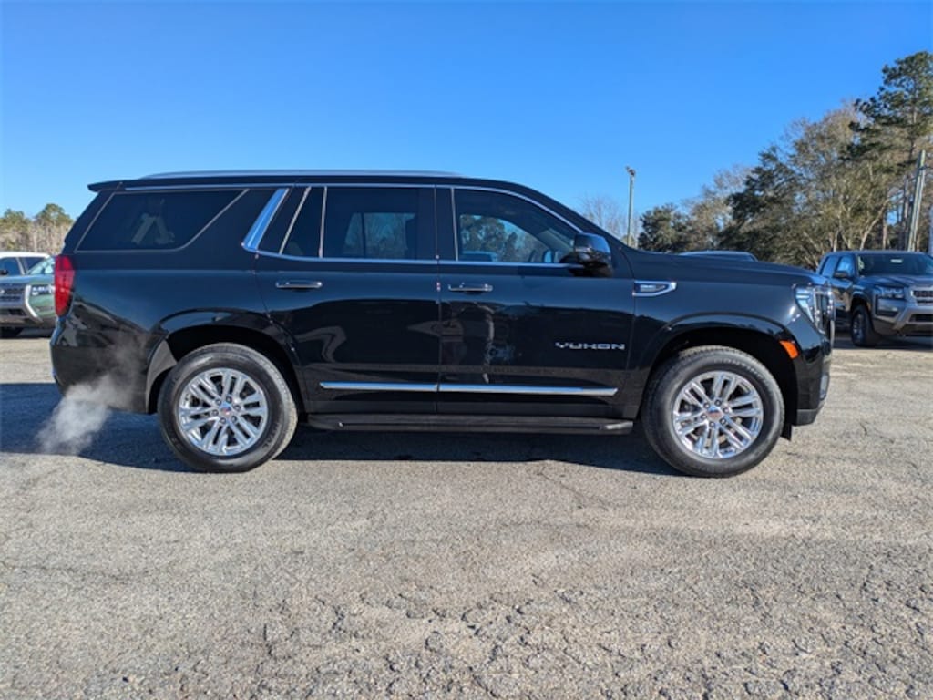 Used 2024 GMC Yukon SLT SUV