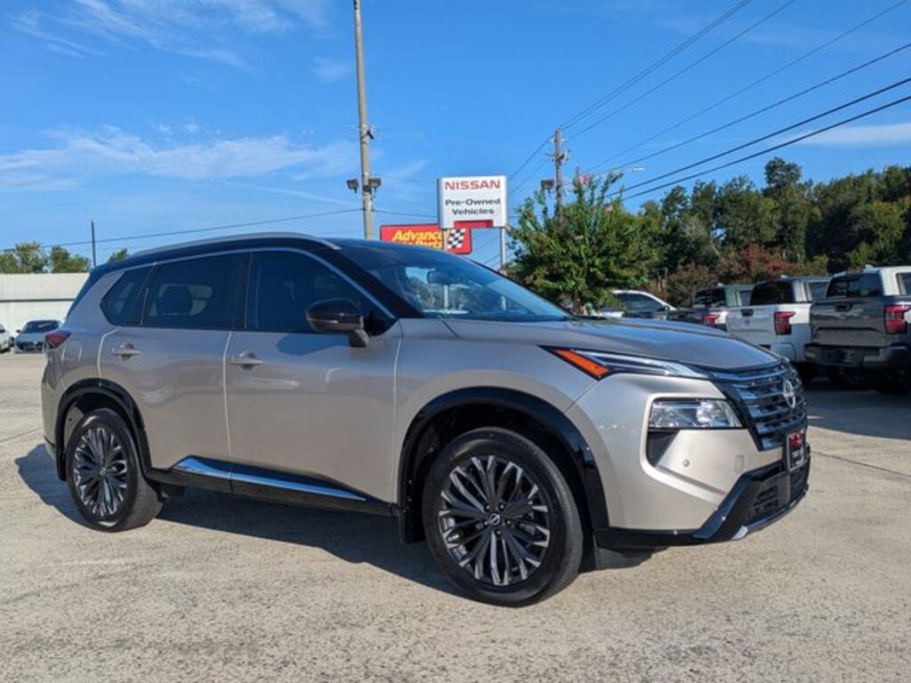 Used 2025 Nissan Rogue Platinum SUV