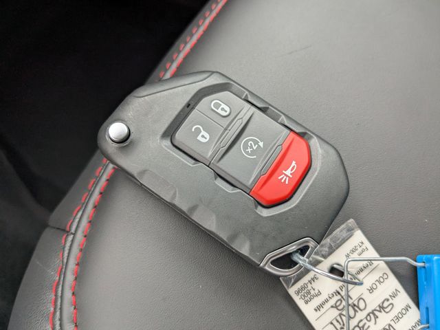 2025 Jeep Wrangler 2-Door Rubicon - Photo 25