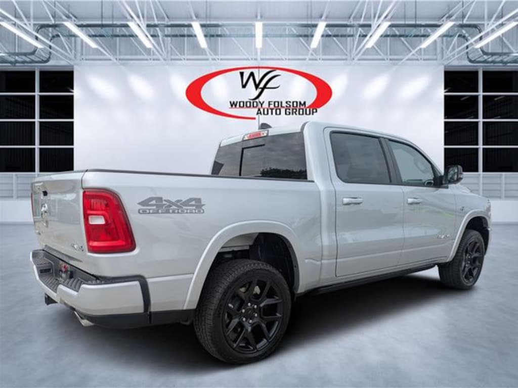 New 2026 Ram 1500 LARAMIE CREW CAB 4X4 5'7 BOX Pickup