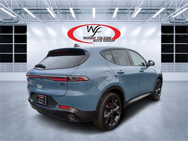 2024 Dodge Hornet R/T Plus photo 2