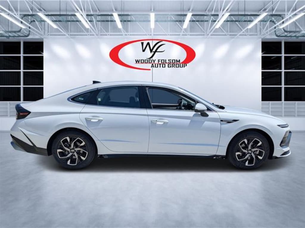 Used 2025 Hyundai Sonata SEL Sedan