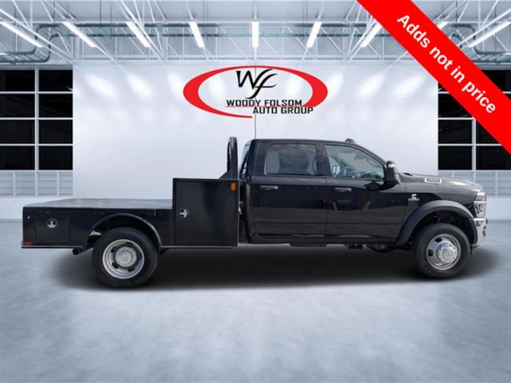 New 2026 Ram 4500 Chassis Cab TRADESMAN CREW 4X4 60' CA Pickup