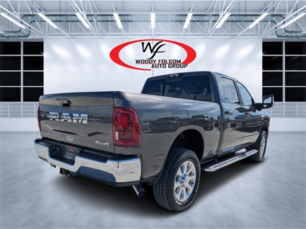 New 2025 Ram 2500 LARAMIE CREW CAB 4X4 6'4 BOX Pickup