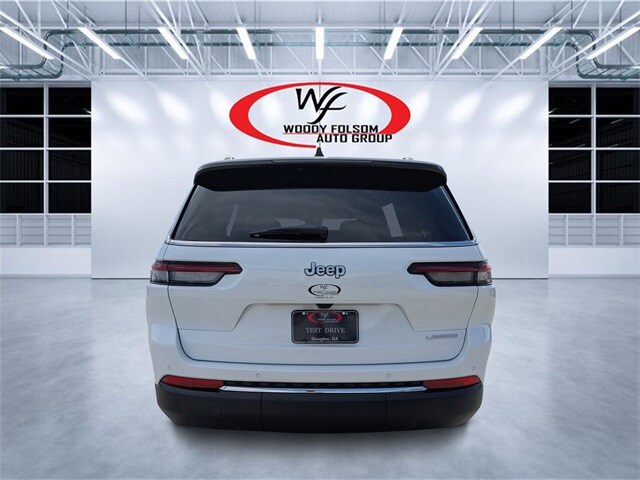 2025 Jeep Grand Cherokee Laredo Sport photo 4